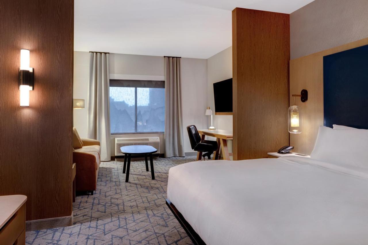 Fairfield By Marriott Inn & Suites Minneapolis Downtown ภายนอก รูปภาพ