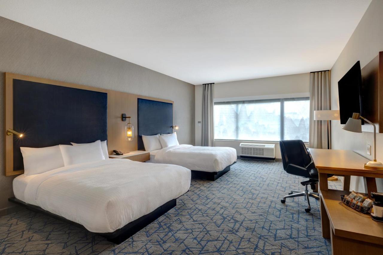 Fairfield By Marriott Inn & Suites Minneapolis Downtown ภายนอก รูปภาพ